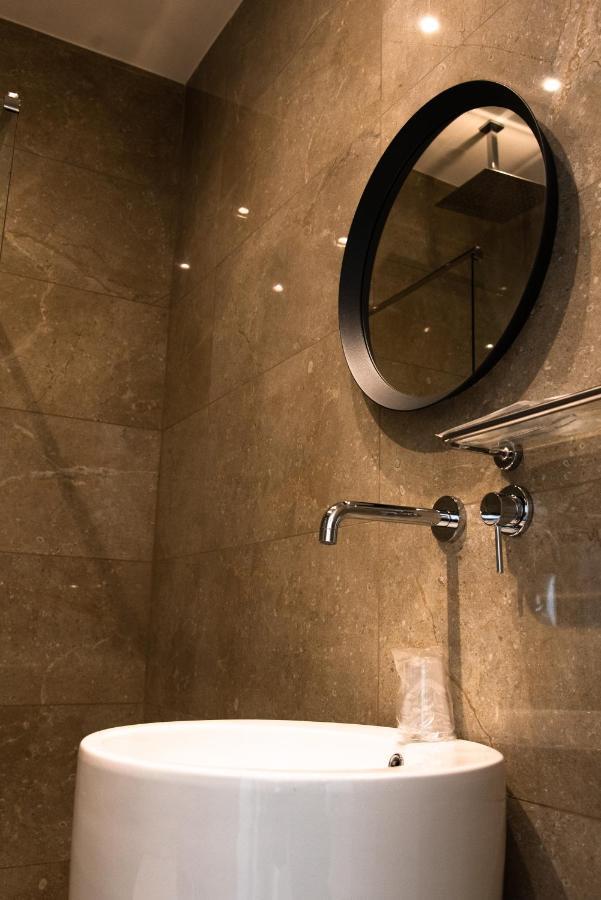 Xxiv Domus Luxury Suites ローマ エクステリア 写真
